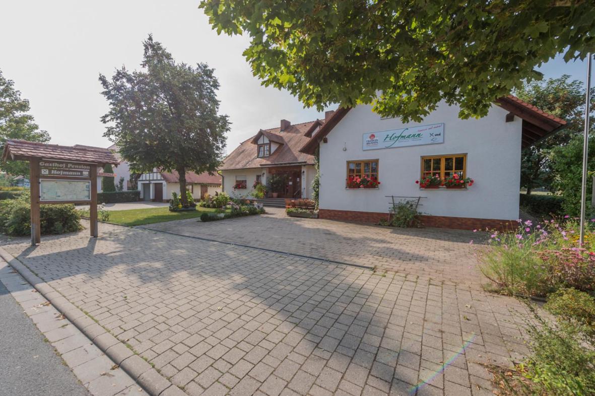 Gasthaus-Pension Hofmann Oberdachstetten Eksteriør billede