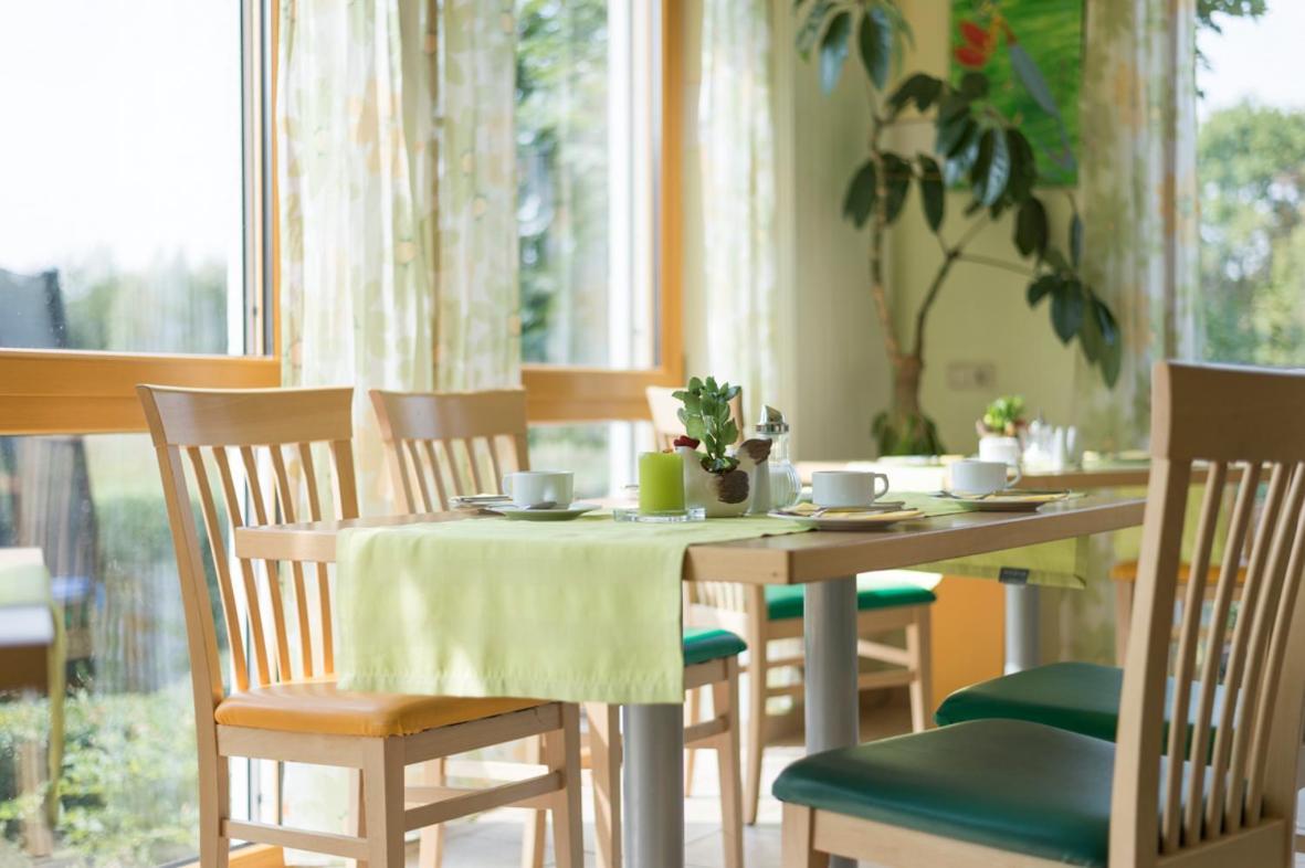Gasthaus-Pension Hofmann Oberdachstetten Eksteriør billede