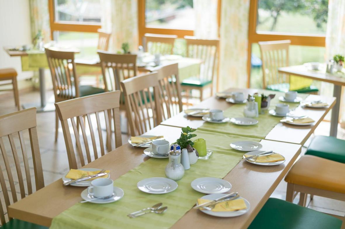 Gasthaus-Pension Hofmann Oberdachstetten Eksteriør billede